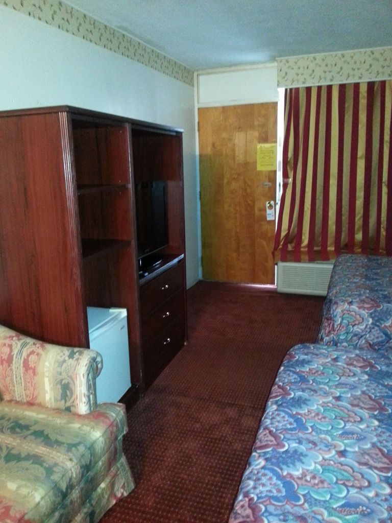 Holiday Lodge Virginia Pearisburg Phòng bức ảnh